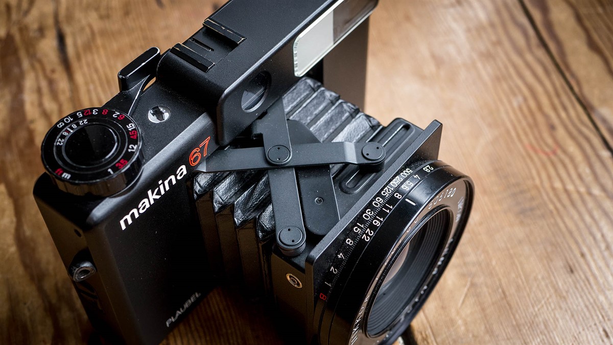 Film Fridays: Plaubel Makina 67 – The beginning and end of a