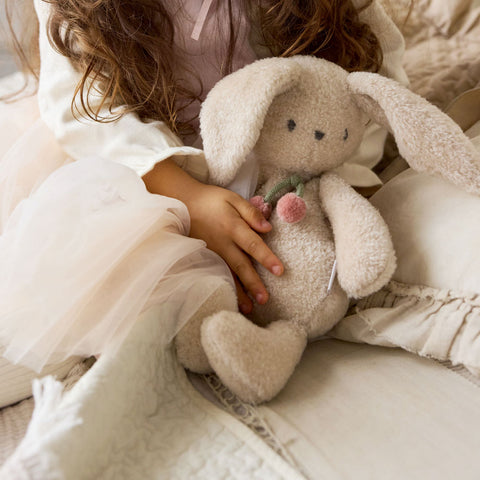 チェリードゥドゥ うさぎ / ぬいぐるみ チェリーピロー – 10mois 公式