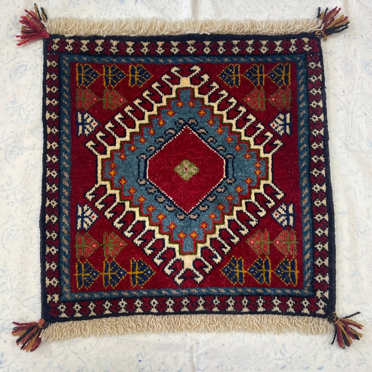 ペルシャ絨毯 ヤラメ絨毯 座布団 手織り イラン 座布団ヤラメ(17