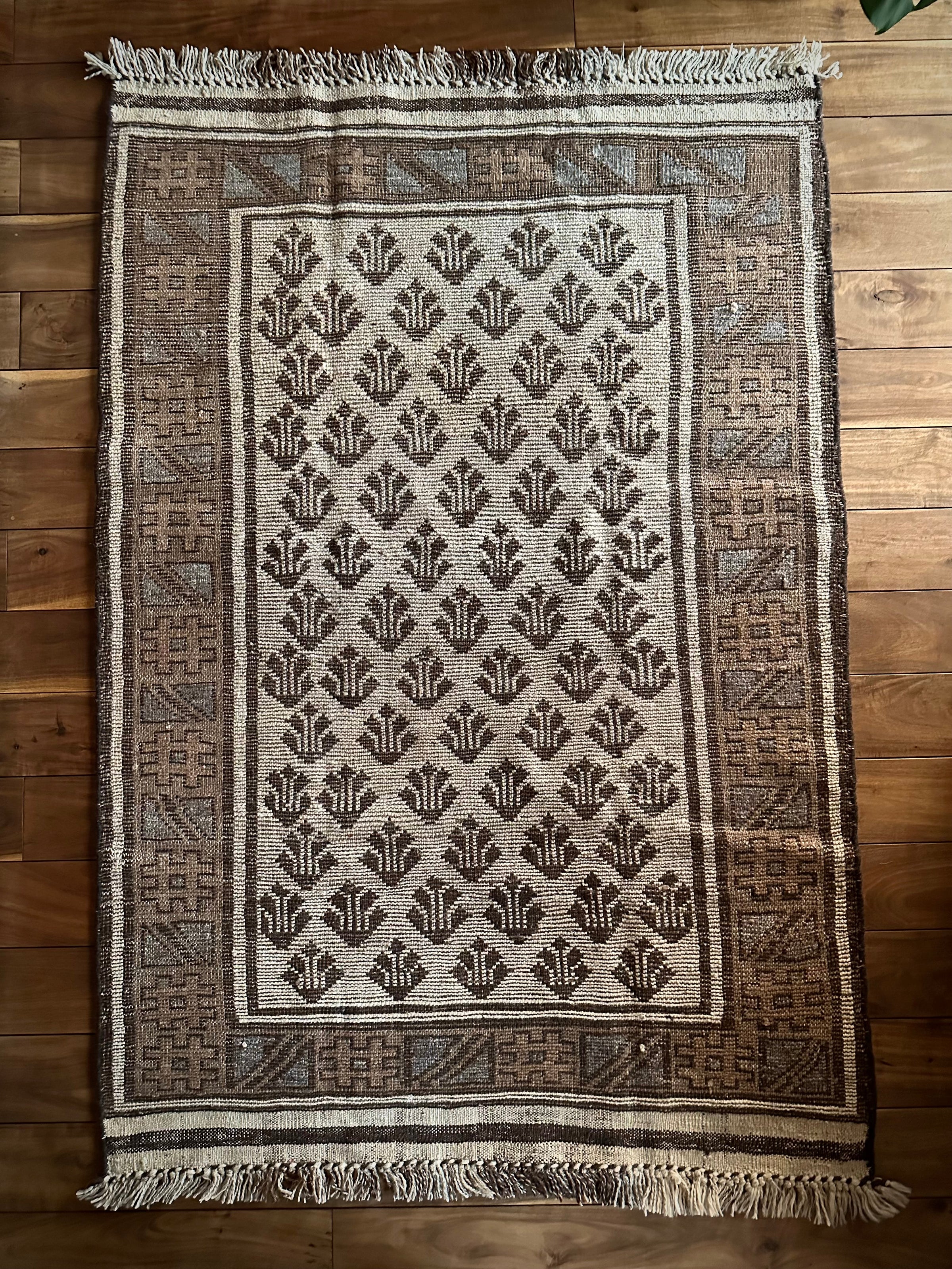 トライバルラグ タイマニ バルーチ ヴィンテージラグ プリミティブ