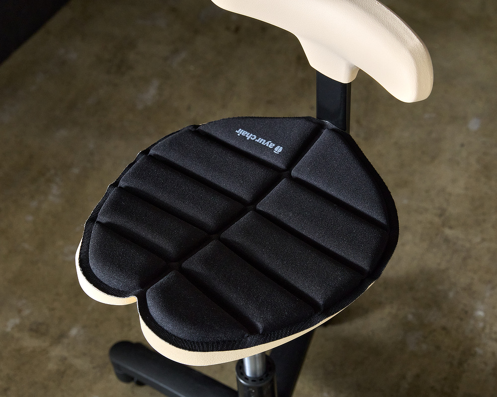 オプション／体圧分散マットby SORBO》坐骨座りを快適にする低反発