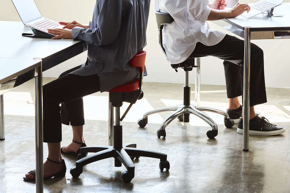 キャスタータイプ／オクトパス》健康医療アワード受賞 腰・姿勢・集中