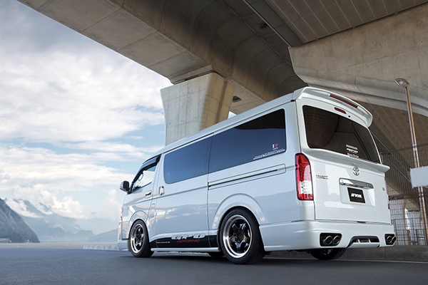 ハイエース用 ワーク エクストラップ(S1HC) 18インチホイール＆タイヤ