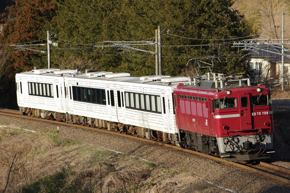 JR東】キハ110系「東北エモーション」郡山総合車両センター入場配給
