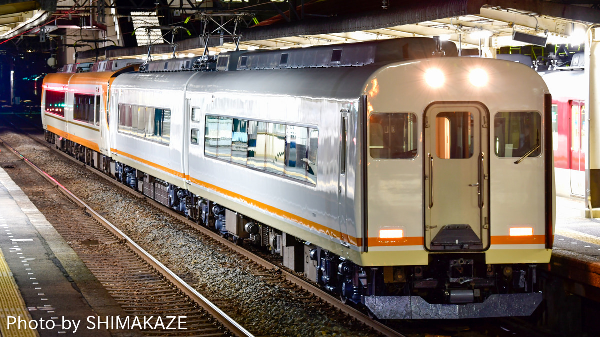 近鉄】21000系 (21700形) UB02 アーバンライナーplus中間運転台出場