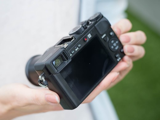 Hands-on with Panasonic Lumix DMC-LX100: DPReview | Photography