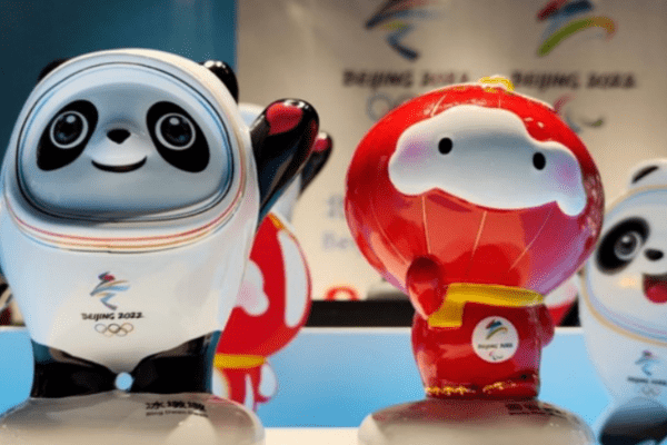 品薄の北京五輪マスコット「ビンドゥンドゥン」の偽物販売、著作権侵害