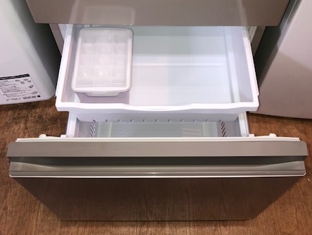 2019年製 日立 3ドア冷凍冷蔵庫 R-27KV | 中古家電と中古家具なら横浜