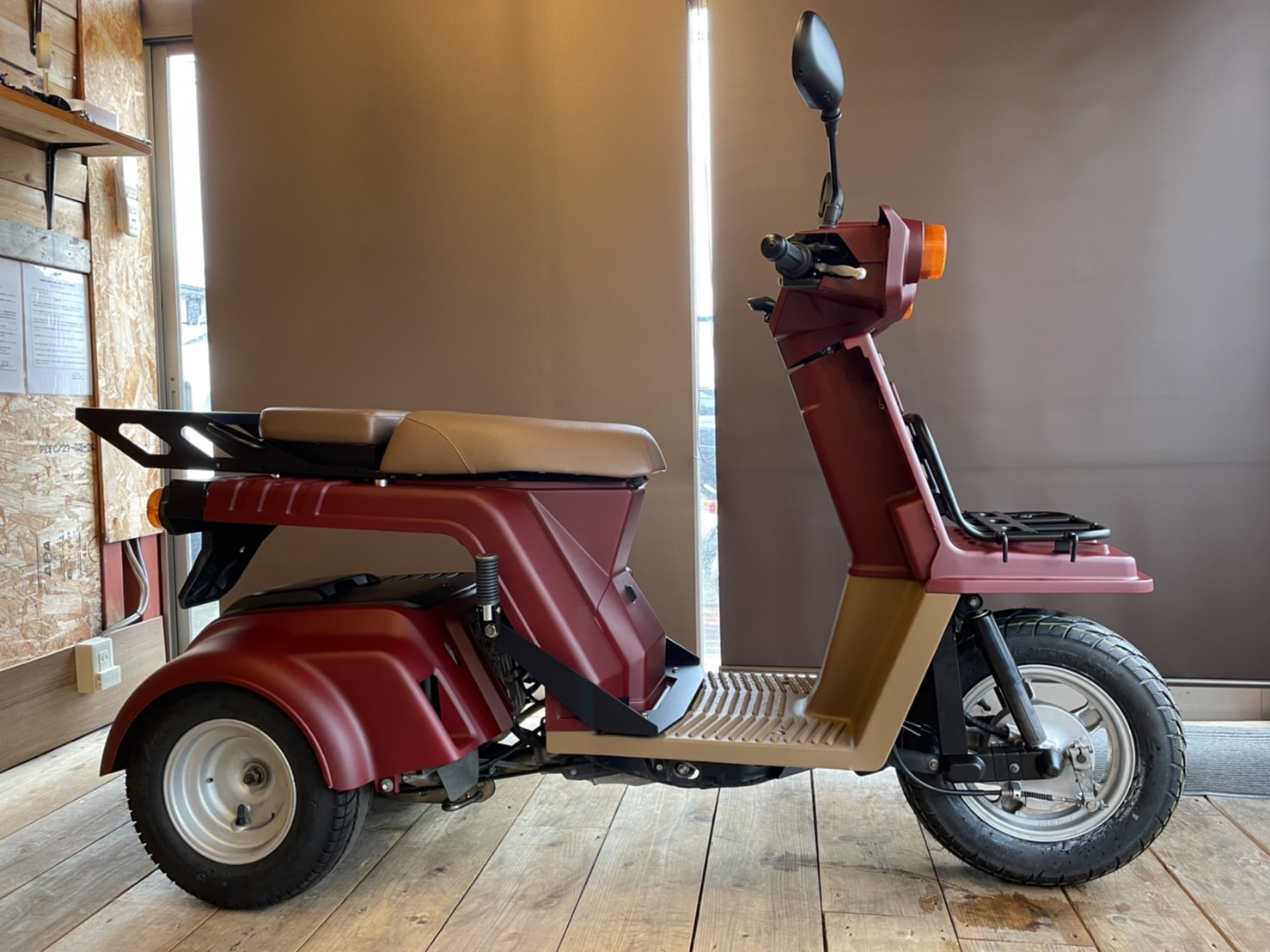 4stジャイロX・側車付軽二輪仕様 - 3Peace Motorcycle | 藤沢の