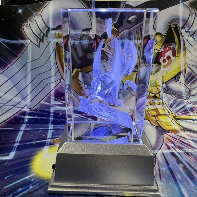 遊戯王 青眼の白龍 ブルーアイズ ホワイトドラゴン クリスタルアート