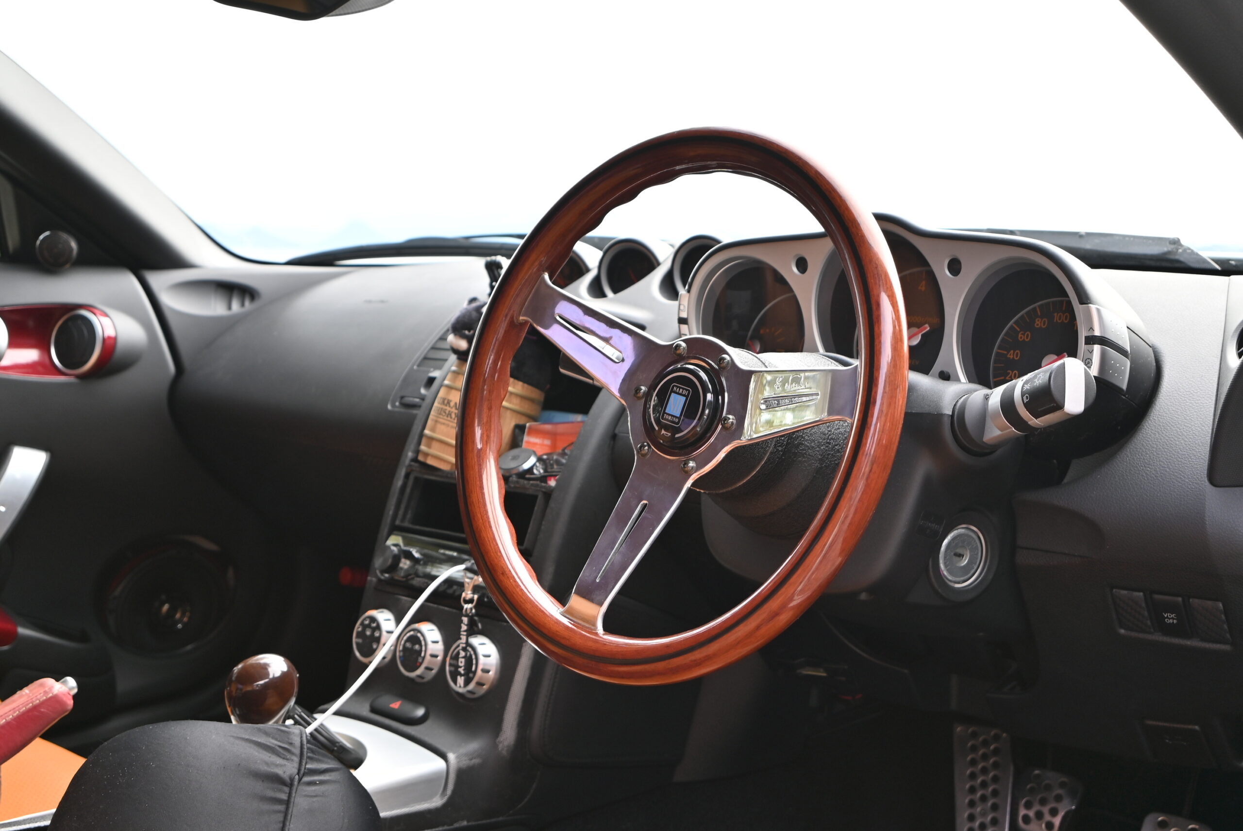 ナルディ 330mmウッドステアリングに交換！【N100 フェアレディZ33