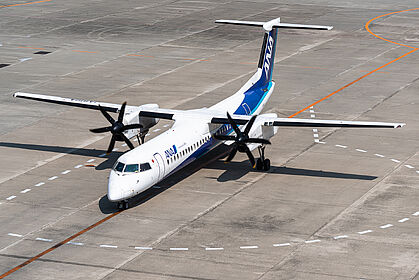 JA851A All Nippon Airways Bombardier DHC-8-400 | Planespotters.net