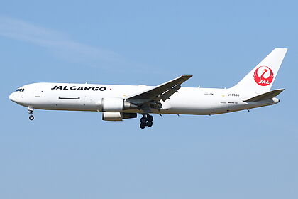 JA653J Japan Airlines Boeing 767-300(F) | Planespotters.net