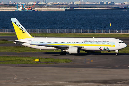 JA98AD Air Do Boeing 767-300 | Planespotters.net