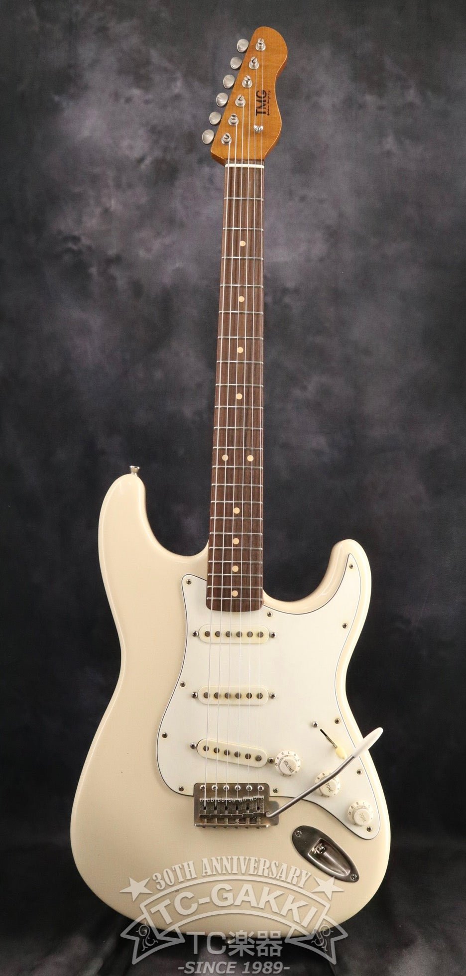 DOVER Aged Olympic White