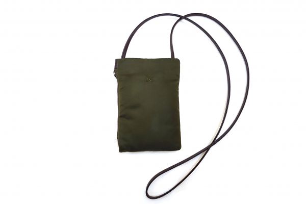 新色入荷】スマホショルダー特集！ | ショップブログ | 東急百貨店