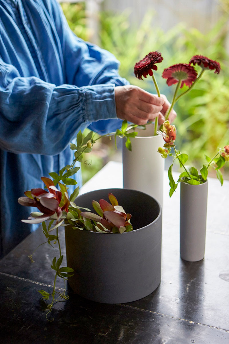 丸利玉樹利喜蔵商店 TAMAKI フラワーベース アヤ ロング LL – マルラボ