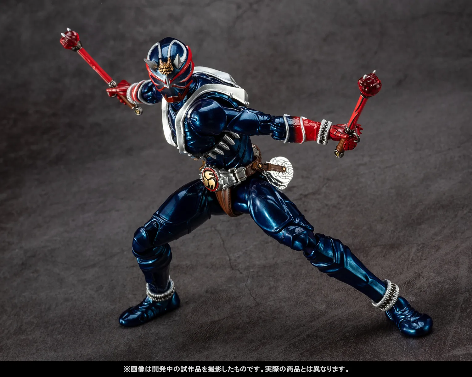 20周年の君へ――真骨彫製法「仮面ライダー響鬼 20th Anniversary ver