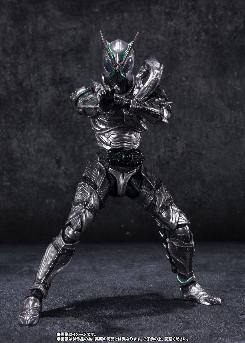 S.H.Figuarts 仮面ライダーSHADOWMOON | 魂ウェブ