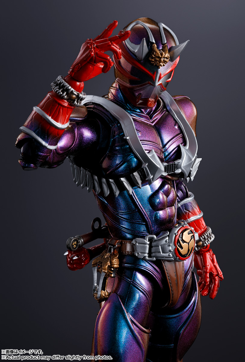 仮面ライダー響鬼 真骨彫製法 10th Anniversary Ver. | ITEMS