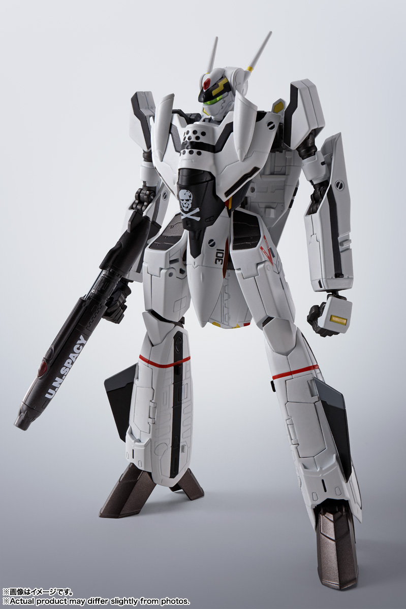 HI-METAL R VF-0Sフェニックス(ロイ・フォッカー機) ＋ QF-2200D-B