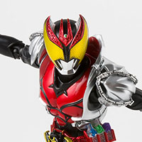 S.H.Figuarts（真骨彫製法） 仮面ライダーキバ エンペラーフォーム