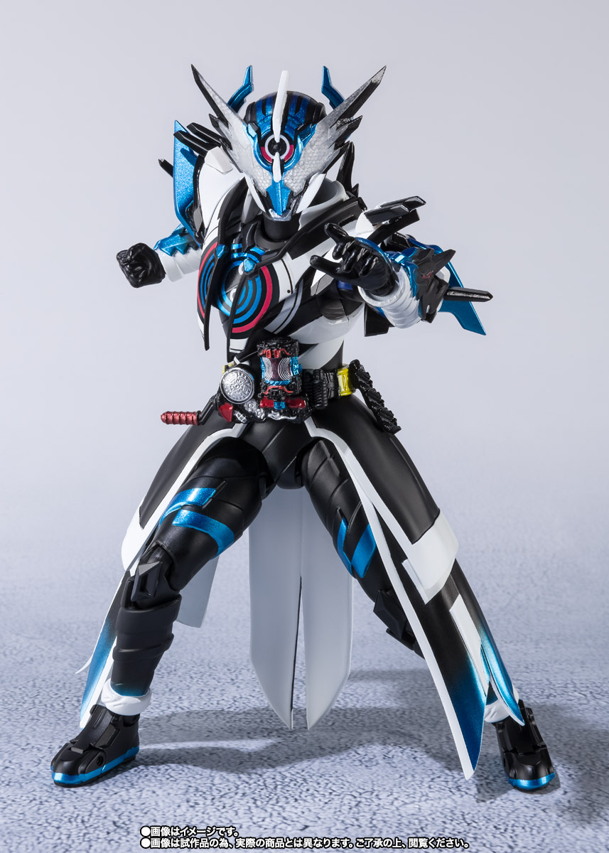 S.H.Figuarts 仮面ライダークローズエボル | 魂ウェブ