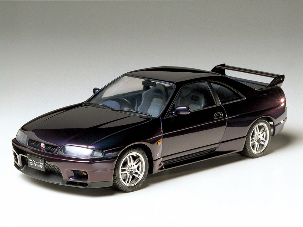 1/24 ニッサン スカイライン GT-R Vスペック （R33）: スケールモデル