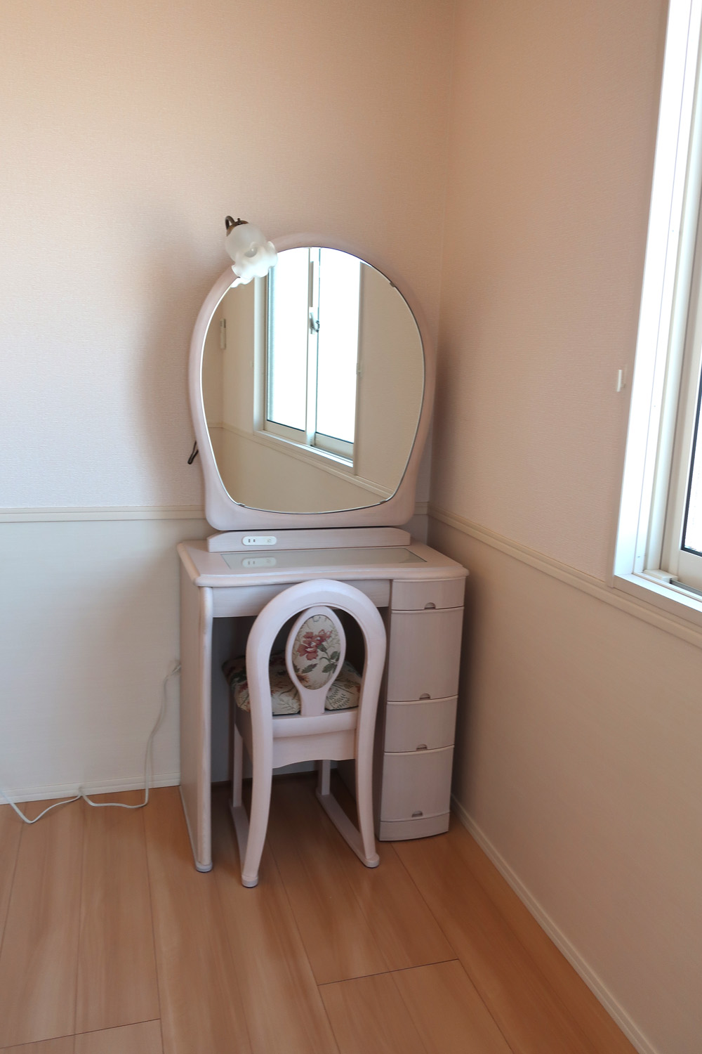 ホワイトアンティーク収納一面ドレッサー - 鏡台・ドレッサーの専門店