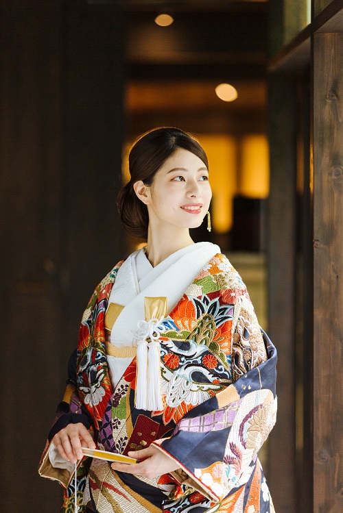 TANAN丹庵 色打掛「向鶴束熨斗文」 - TANAN 丹庵