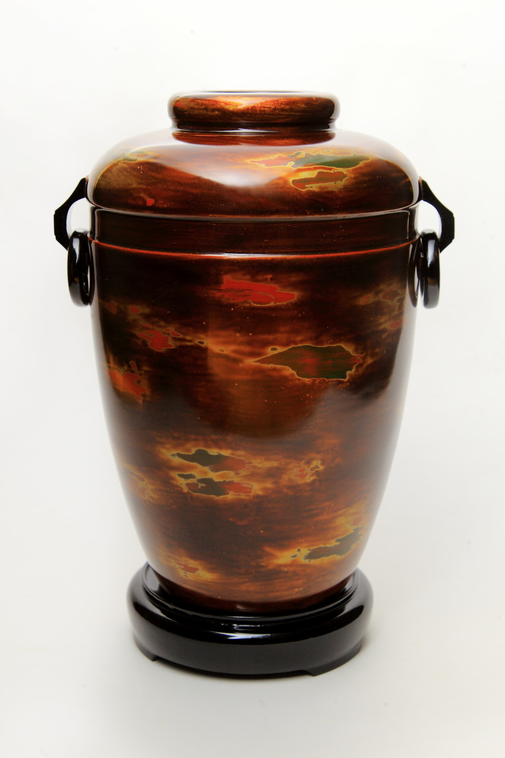 谷岡漆芸｜創業明治15年（1882年）時を経て 幾世代にもわたり