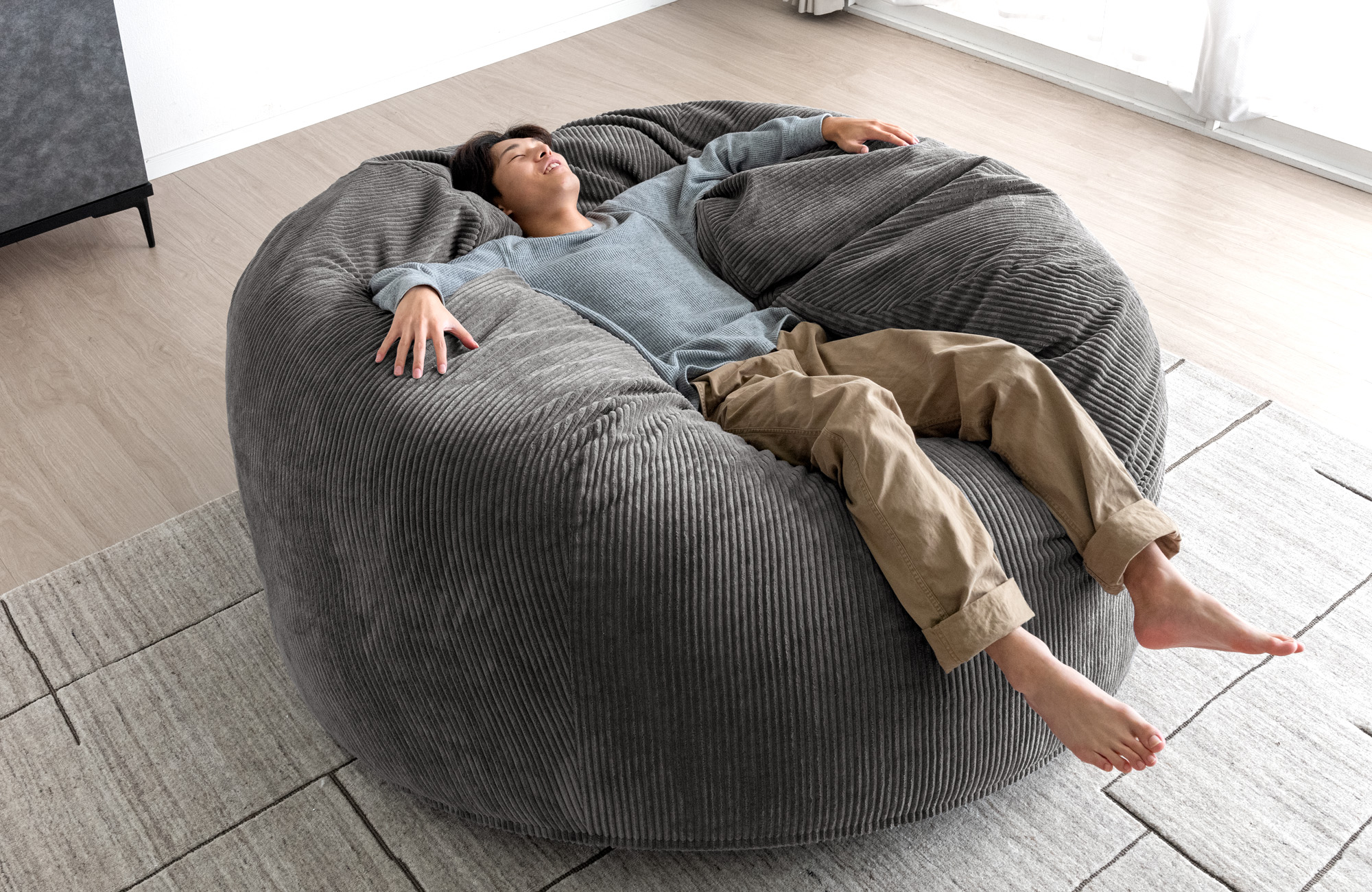 超特大のビーズ×ウレタンクッションが登場 — 【公式】タンスのゲン本店