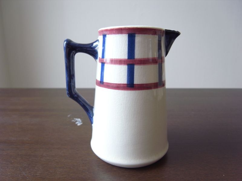 バスク柄のミルクピッチャー フランスアンティーク - テーブルB
