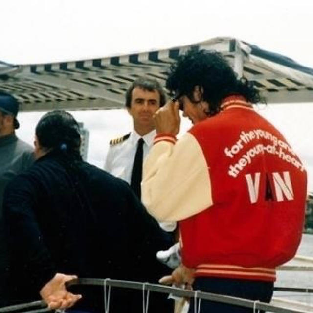 MJが愛したジャケットを探そう！ – IN THE CLOSET OF TAKUTO