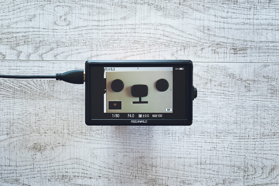 FEELWORLD FW568 5.5インチモニターを動画撮影と夜景写真のために購入