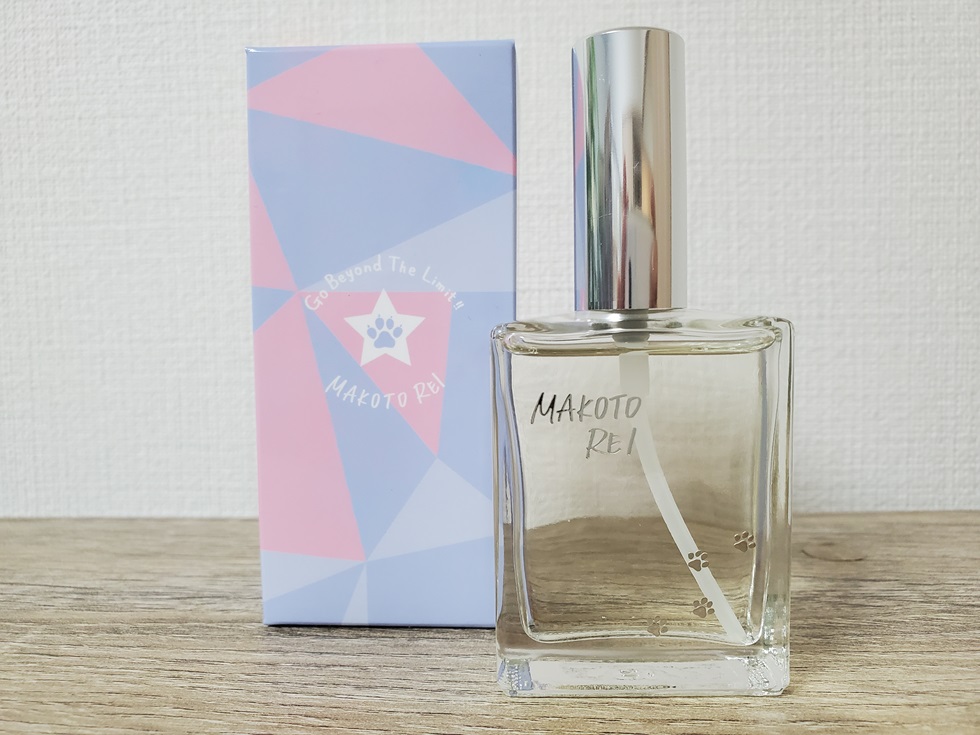 ついに、「礼真琴」監修の香水を…！！ - TAKARA座