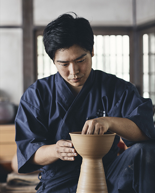 ⻲井久彰 :筑前黒田藩御用窯 高取焼 味楽窯