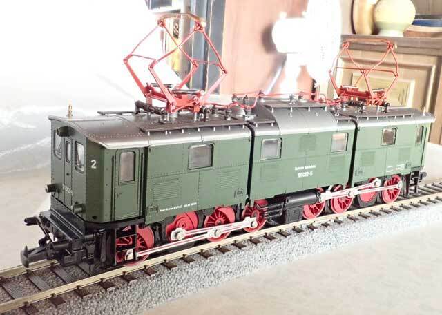 今年最初のHOゲージ・ROCOのBR191電気機関車: 光山市交通局のブログです