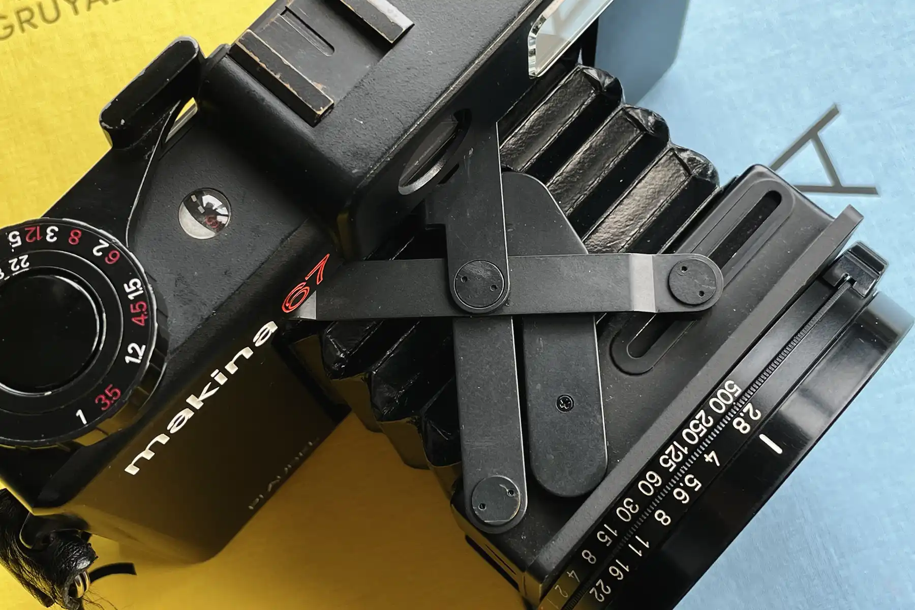 The Compact Giant: My Experience with the Plaubel Makina 67 - Tahusa