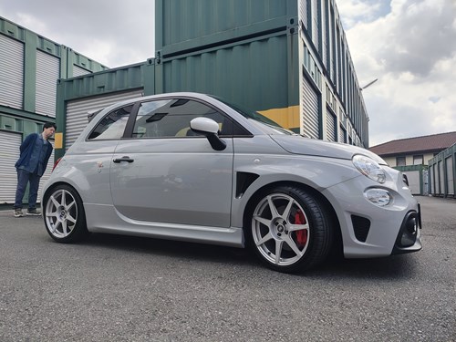 THREEHUNDRED es-03 Corsa 特注カラーで製作させて頂きました