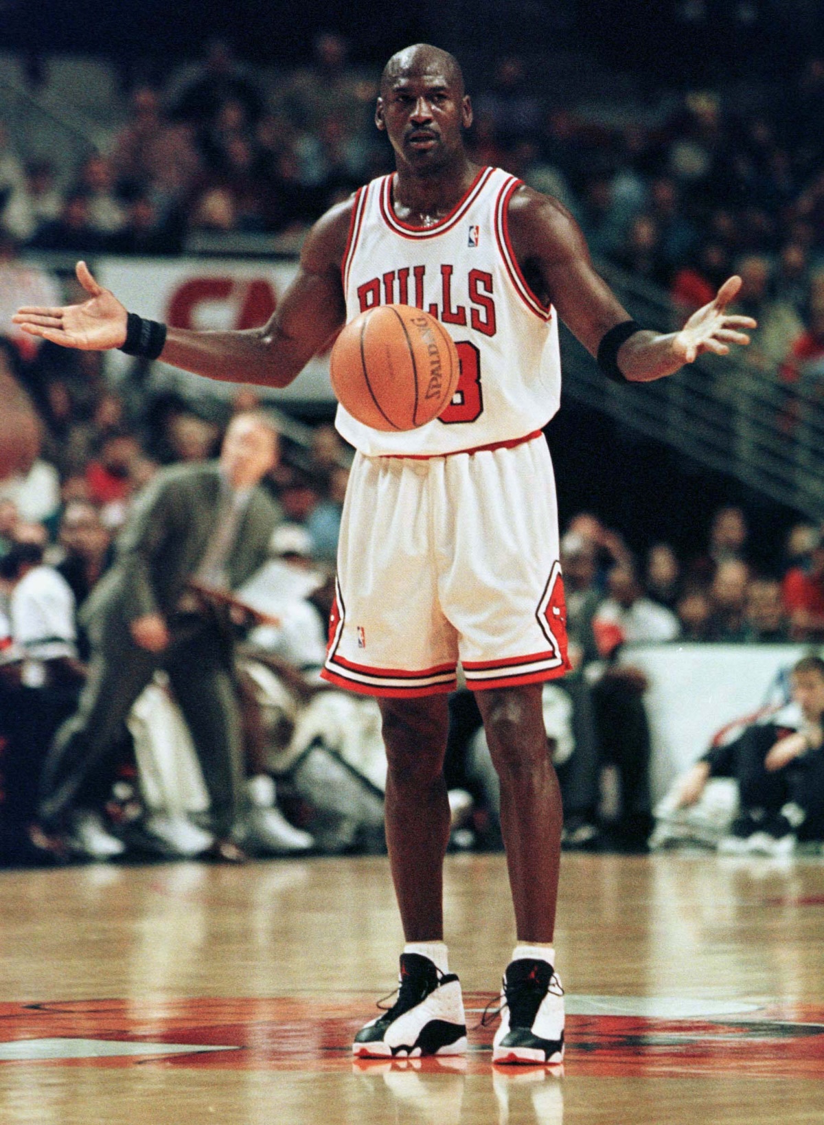 マイケル・ジョーダンの伝説：NBA得点王10回、6度の優勝を達成した偉業