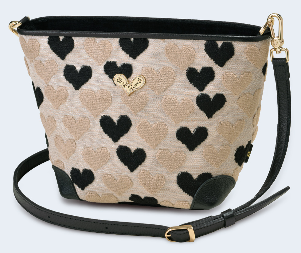 在庫数8 個＞パンチ ショルダーバッグ（ベージュ） / Think Bee