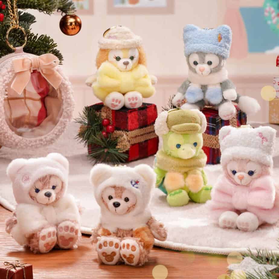 Hong Kong Disneyland Duffy & Friends Winter Plush Bag Charm