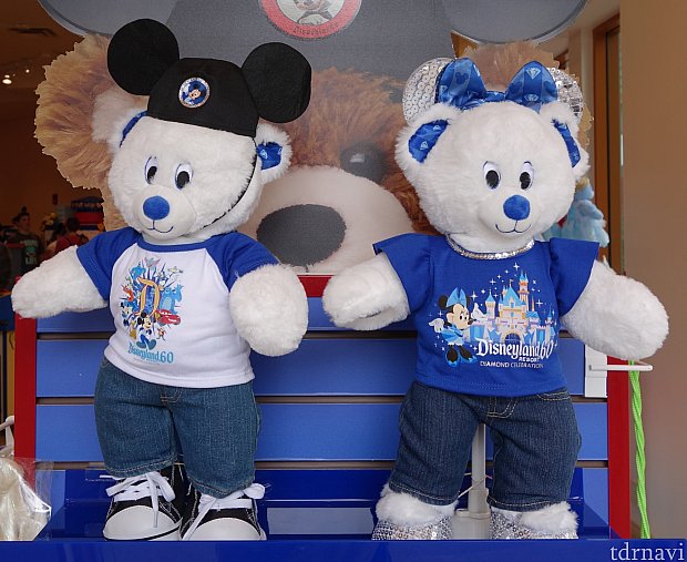 60周年限定コスチュームも！ビルド・ア・ベア（アナハイム店）の