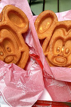 おかえりなさい！1年半ぶりに帰ってきたミッキーワッフル | グレート