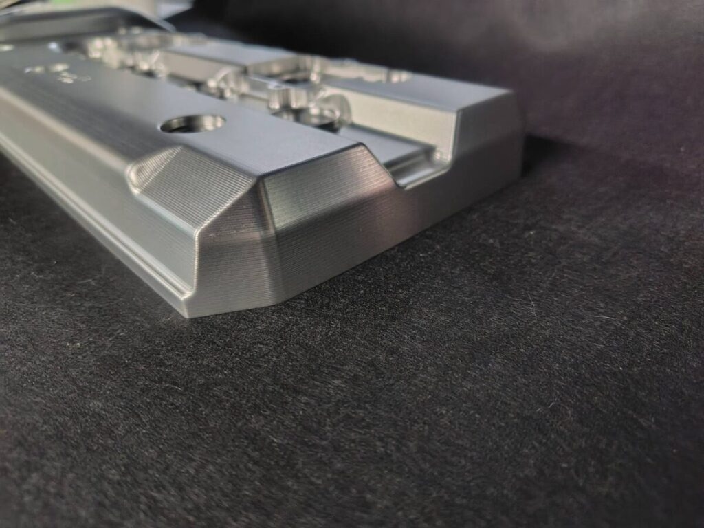 ZRX1200 DAEGビレットヘッドカバー | TWJ (TenWinJapan)