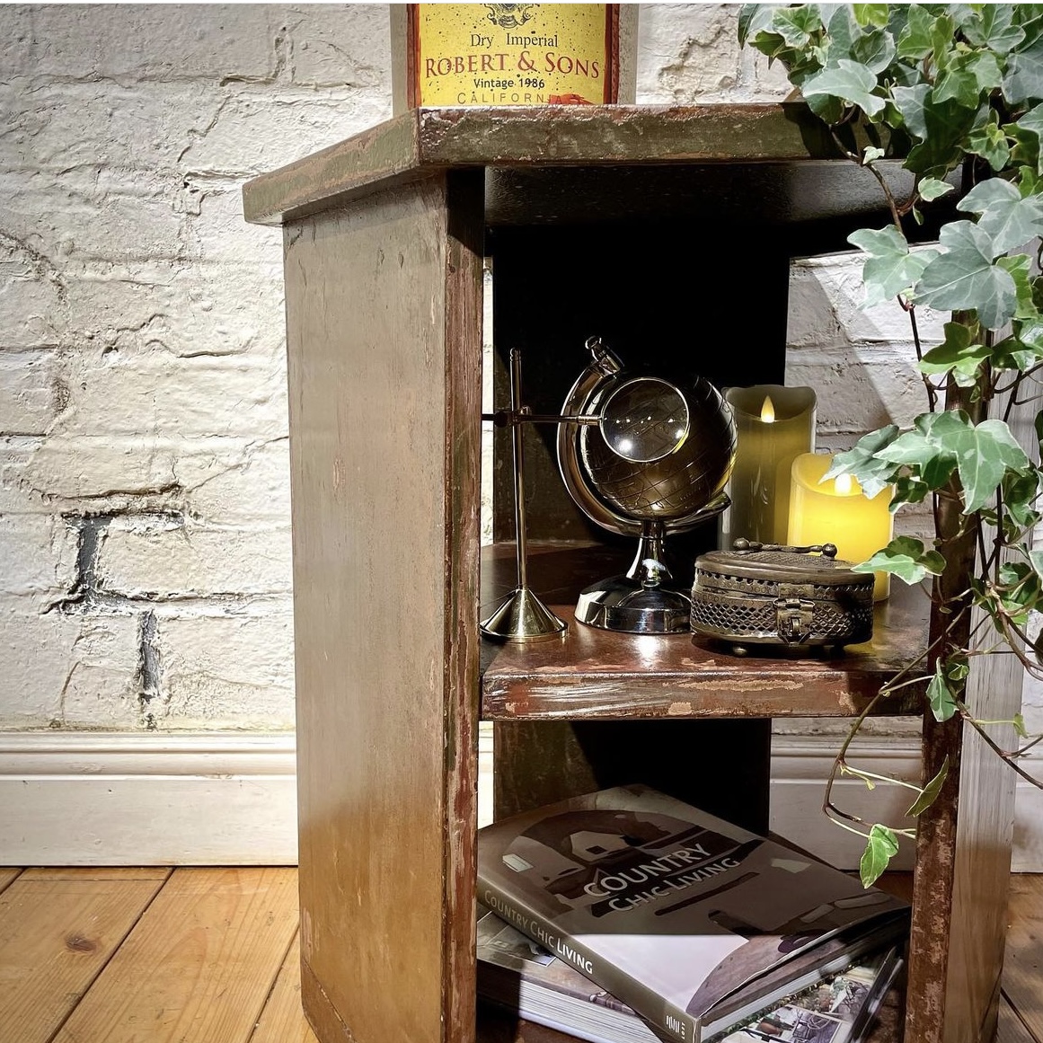 Hexagon Table – tenir