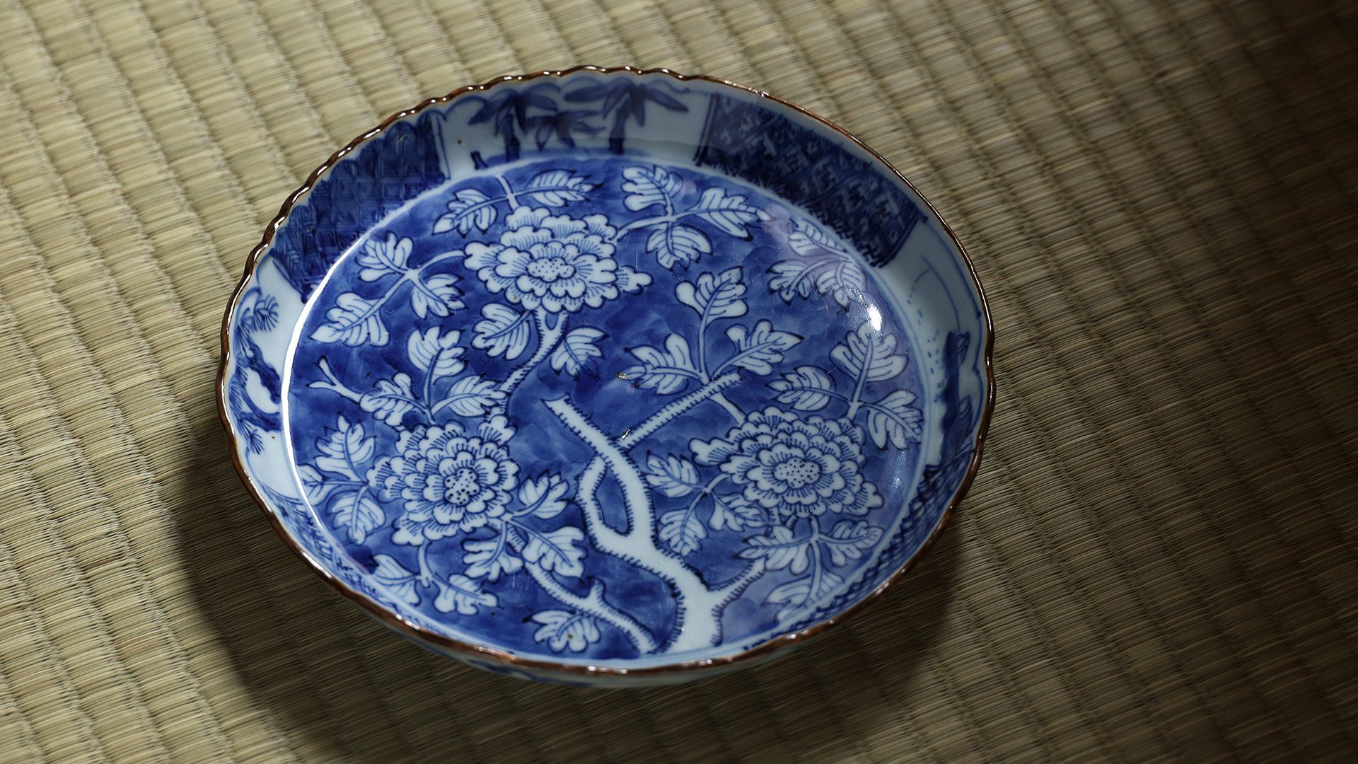 祥瑞染付花樹文輪花皿（明時代） - 天平堂（TENPYODO）