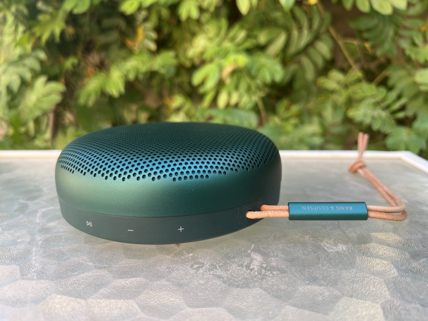 Review & Comparison: Bang & Olufsen A1 (2nd Gen) and Explore