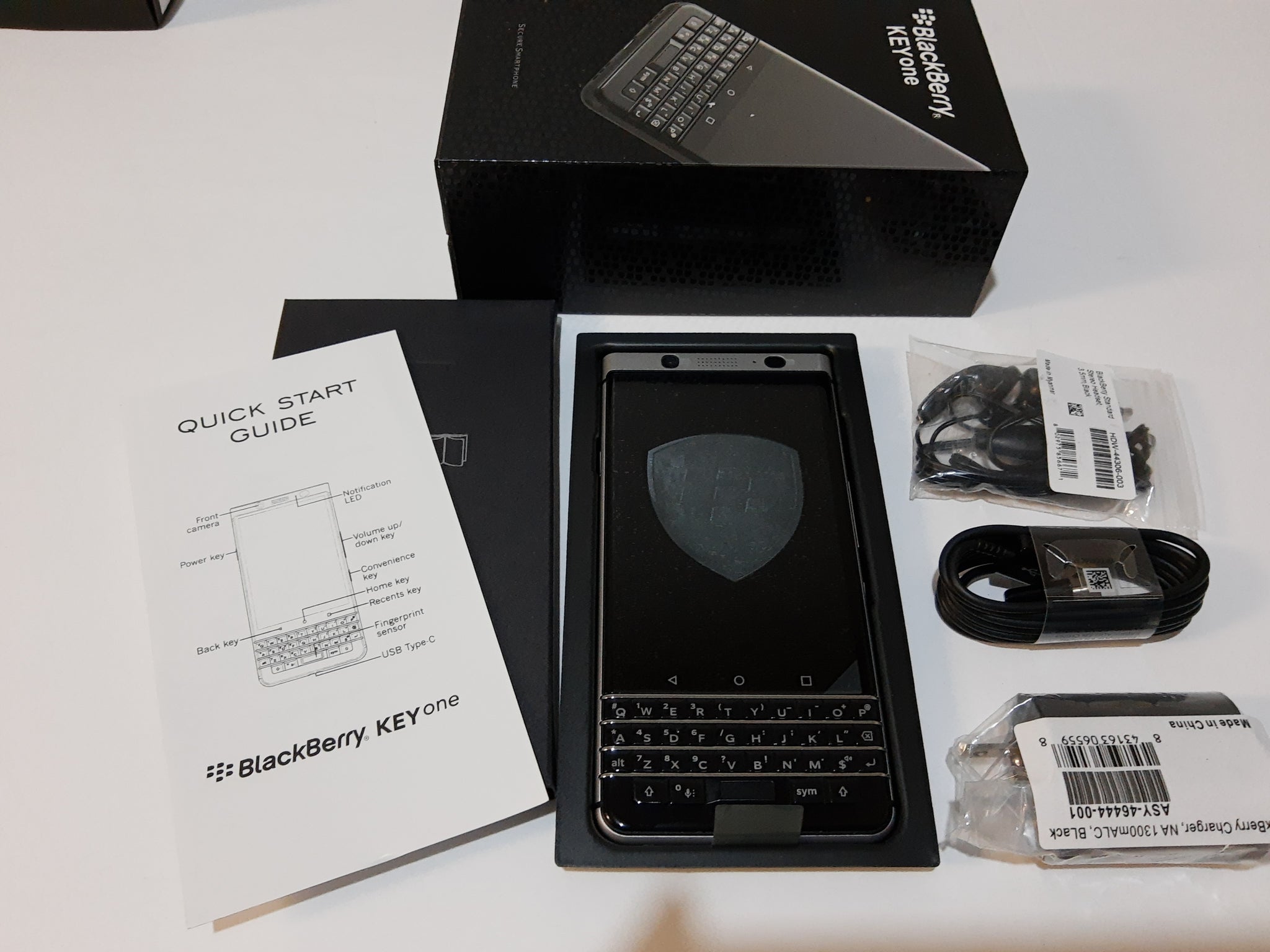 Blackberry KEYone (BBB100-3) Verizon Certified – Techdaddyaccs.com